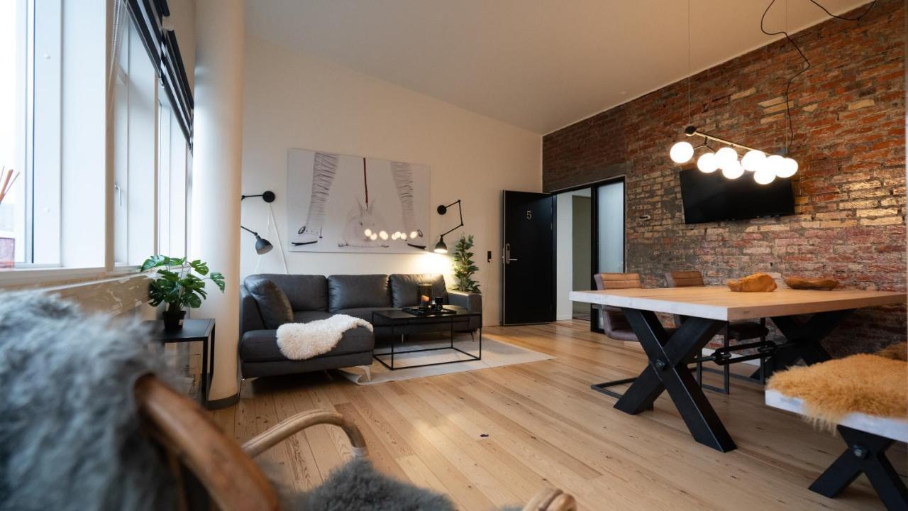 Broncks Apartment 5 - Modern 2-Bedroom In The Heart Of Tórshavn Екстериор снимка